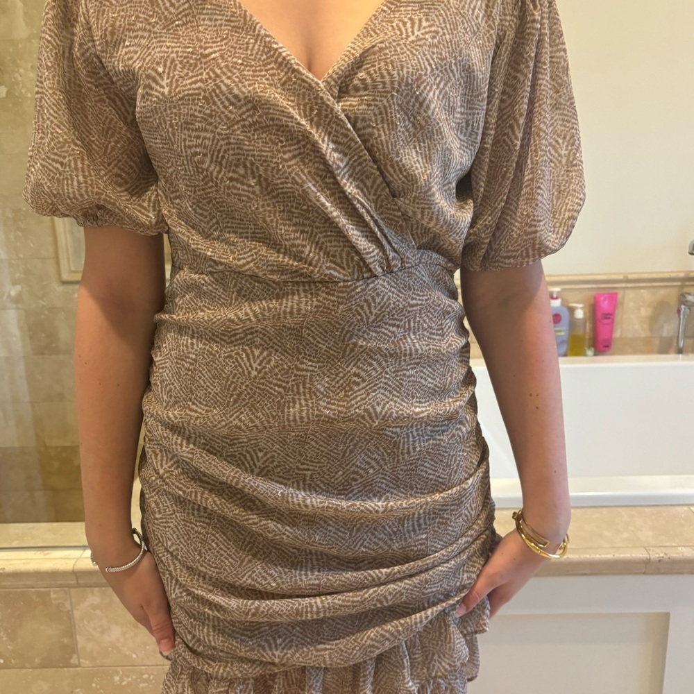 super cute dress worn once bought for 70$